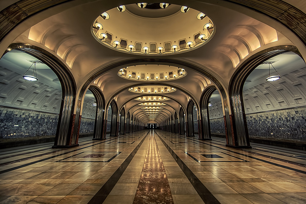 15 สถานีรถไฟใต้ดินสวยที่สุดในโลก